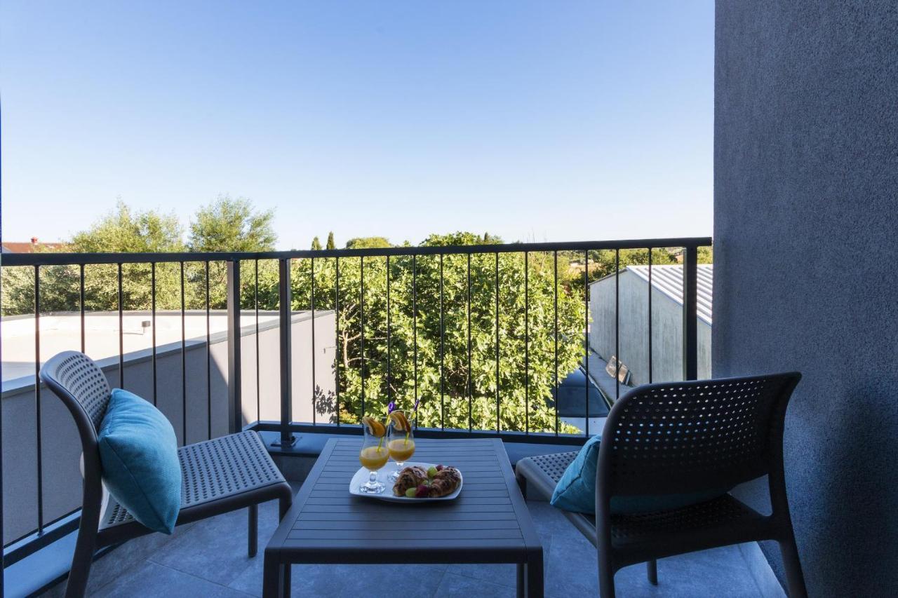 Modern 3-bedroom With A Private Pool Pula
