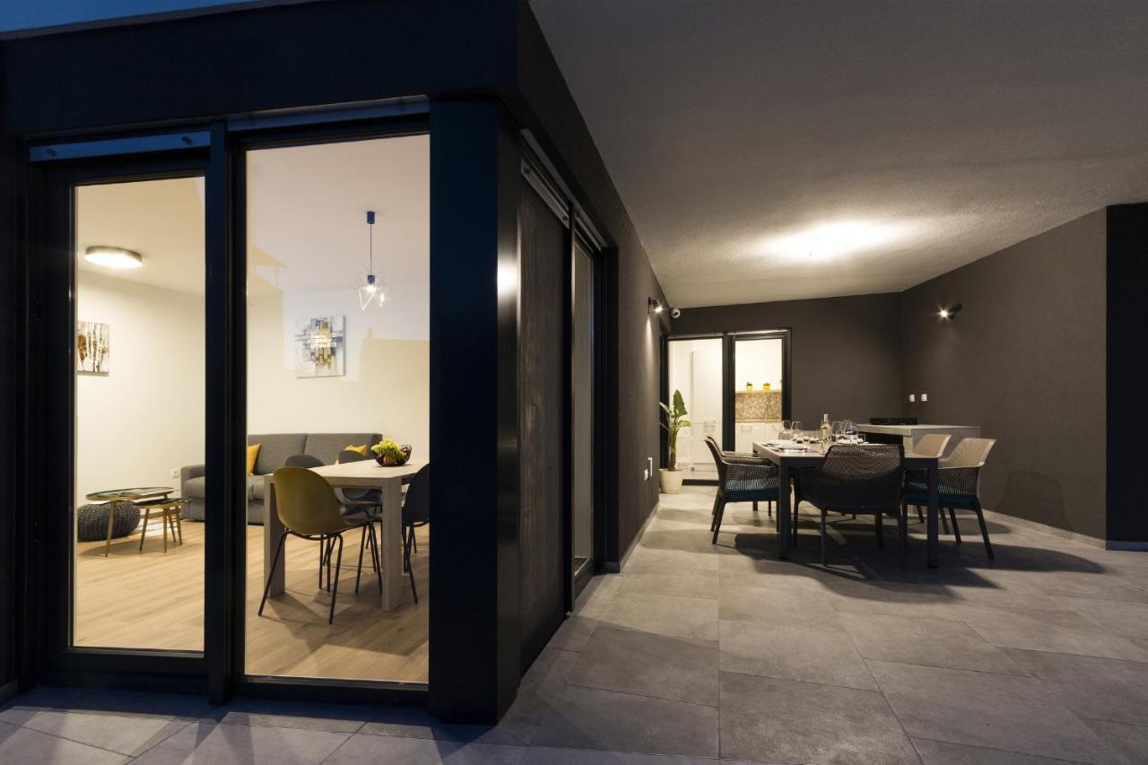 Modern 3-bedroom With A Private Pool Villa